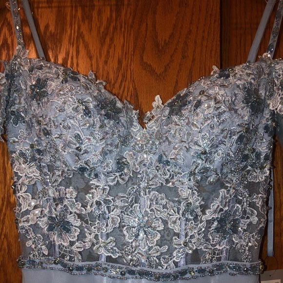 Prom Dress - Picture 4 of 8